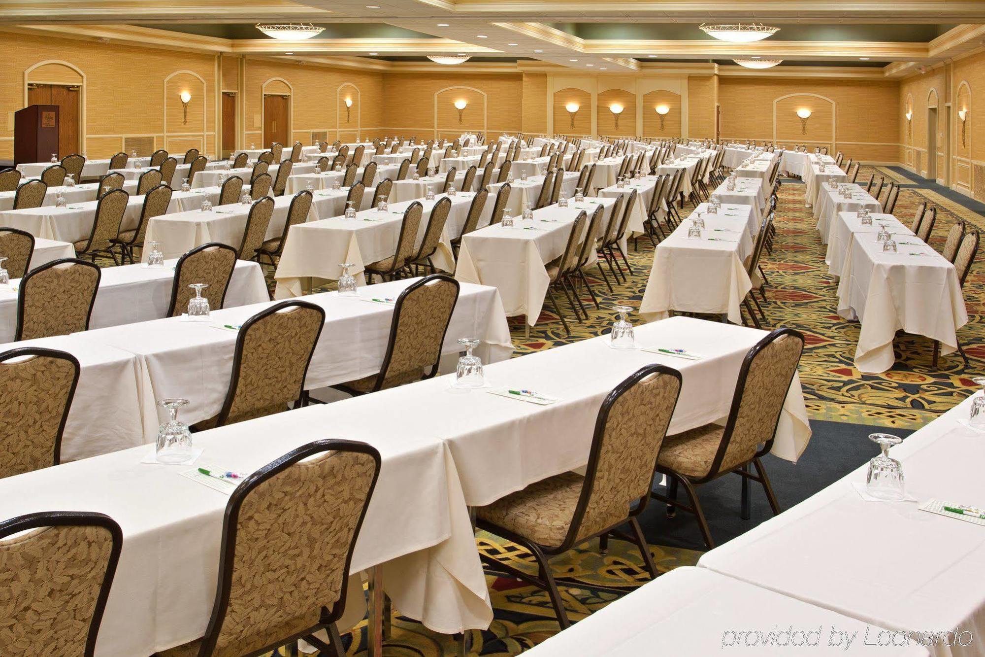 Holiday Inn Cleveland - South Independence By Ihg Экстерьер фото